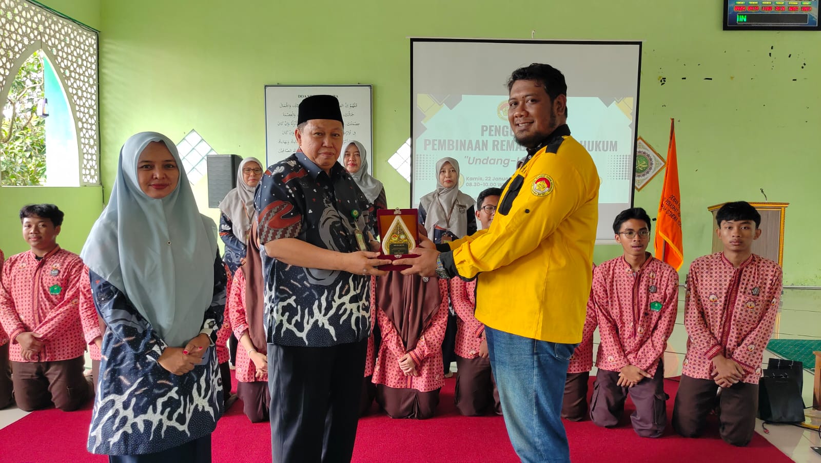 Bersama DPD IPHI 1987 Yogyakarta, MAN 2 Sleman Gelar Pembinaan Remaja Paham Hukum