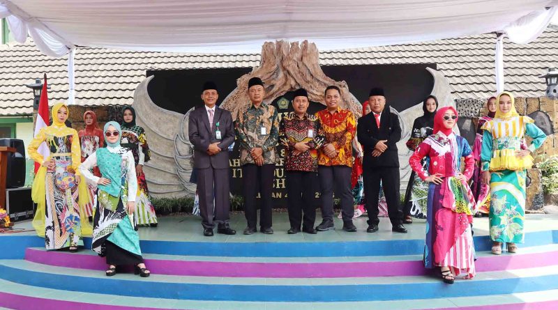 Akhirussanah MTsN 8 Sleman, “It’s Our Time to Shine”, Kakankemenag Tegaskan Madrasah Unggul Berkarakter